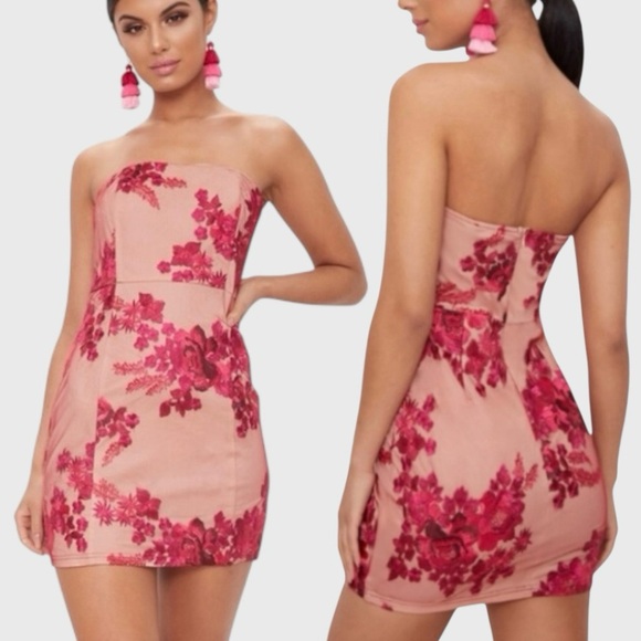 PrettyLittleThing Dresses & Skirts - PrettyLittleThing Fuchsia Bandeau Embroidered Lace Bodycon Dress Women’s Size 8